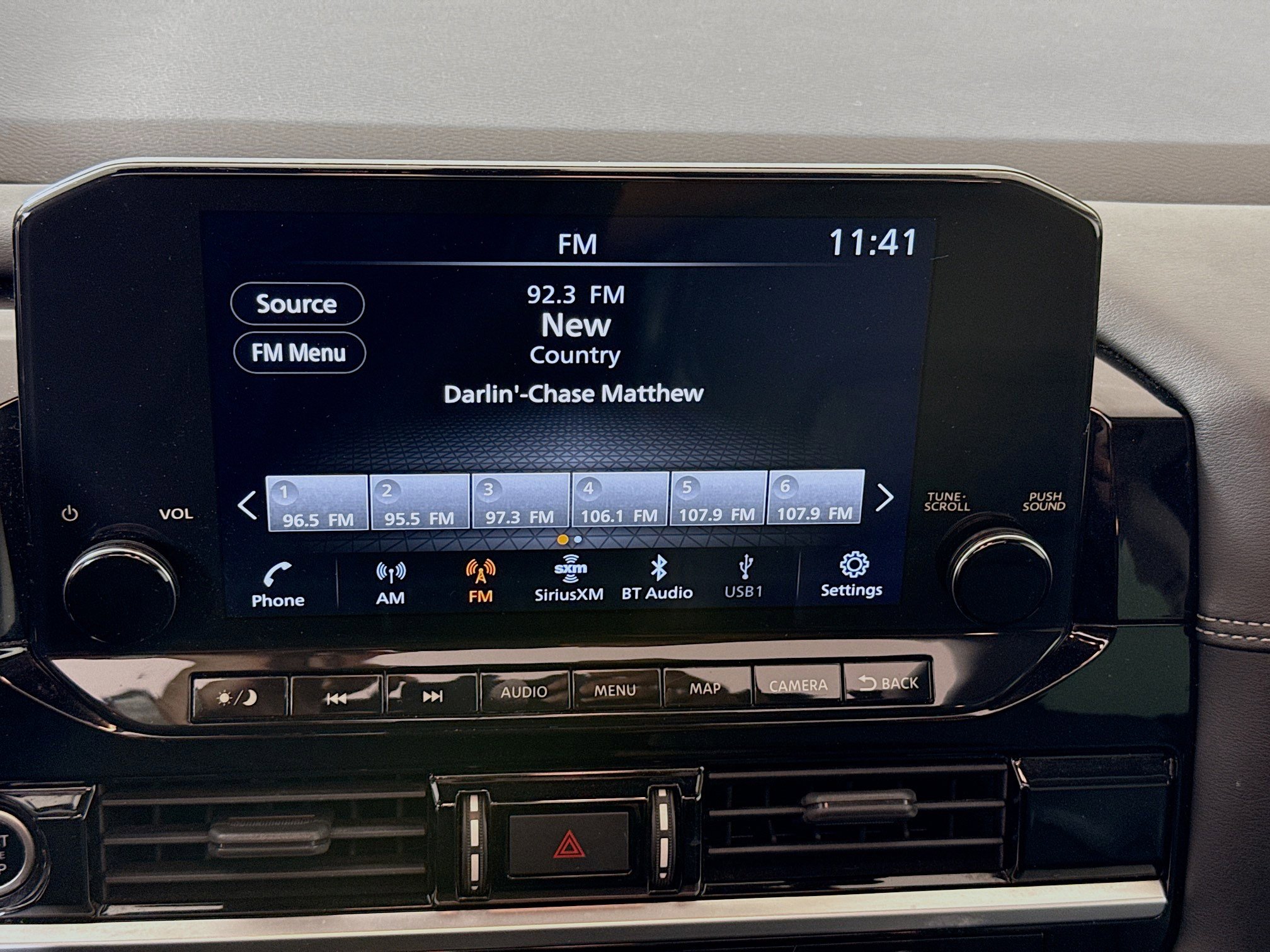 Used 2022 Nissan Pathfinder Platinum w/ Cargo Package image 15