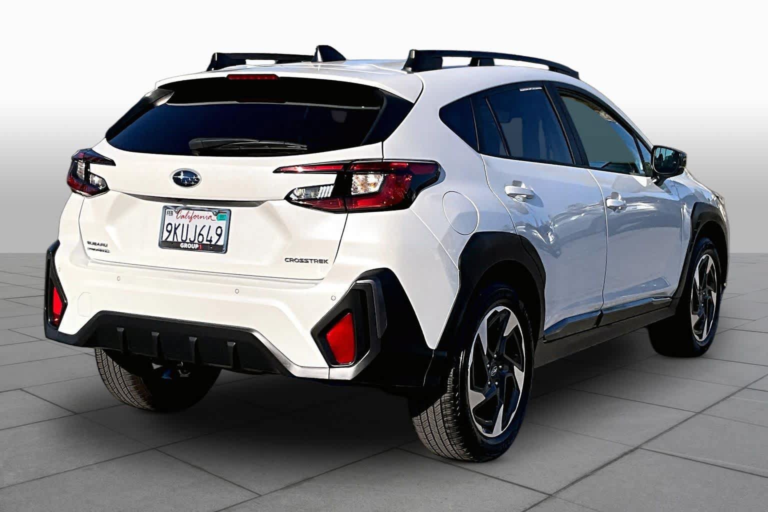 Used 2024 Subaru Crosstrek 2.5i Limited w/ Crosstrek Mirror Package AWD/4WD image 12