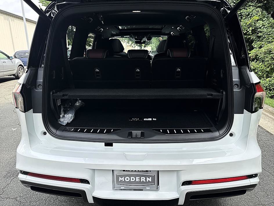New 2027 INFINITI QX80 Autograph AWD/4WD image 24