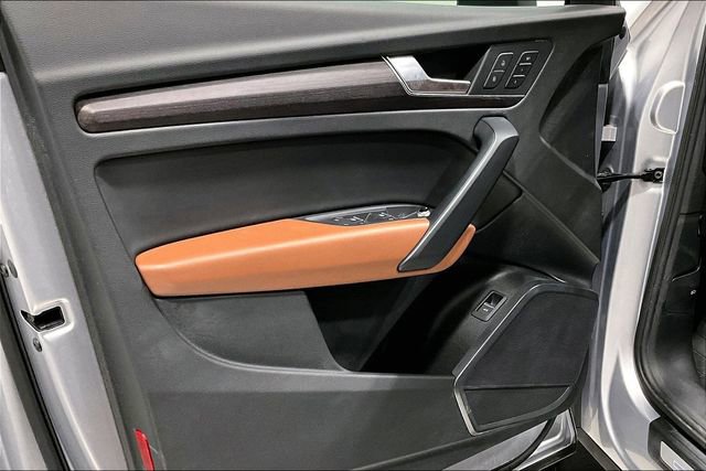 Used 2022 Audi Q5 2.0T Premium image 17