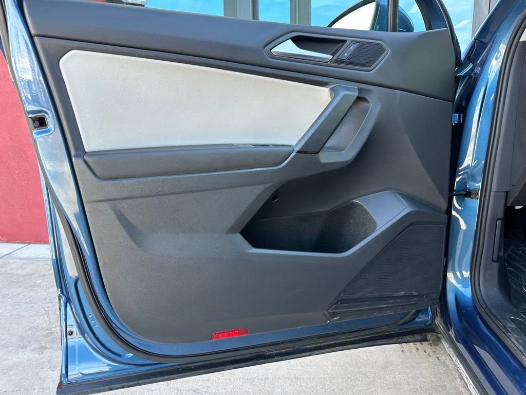 Used 2019 Volkswagen Tiguan SE FWD image 12