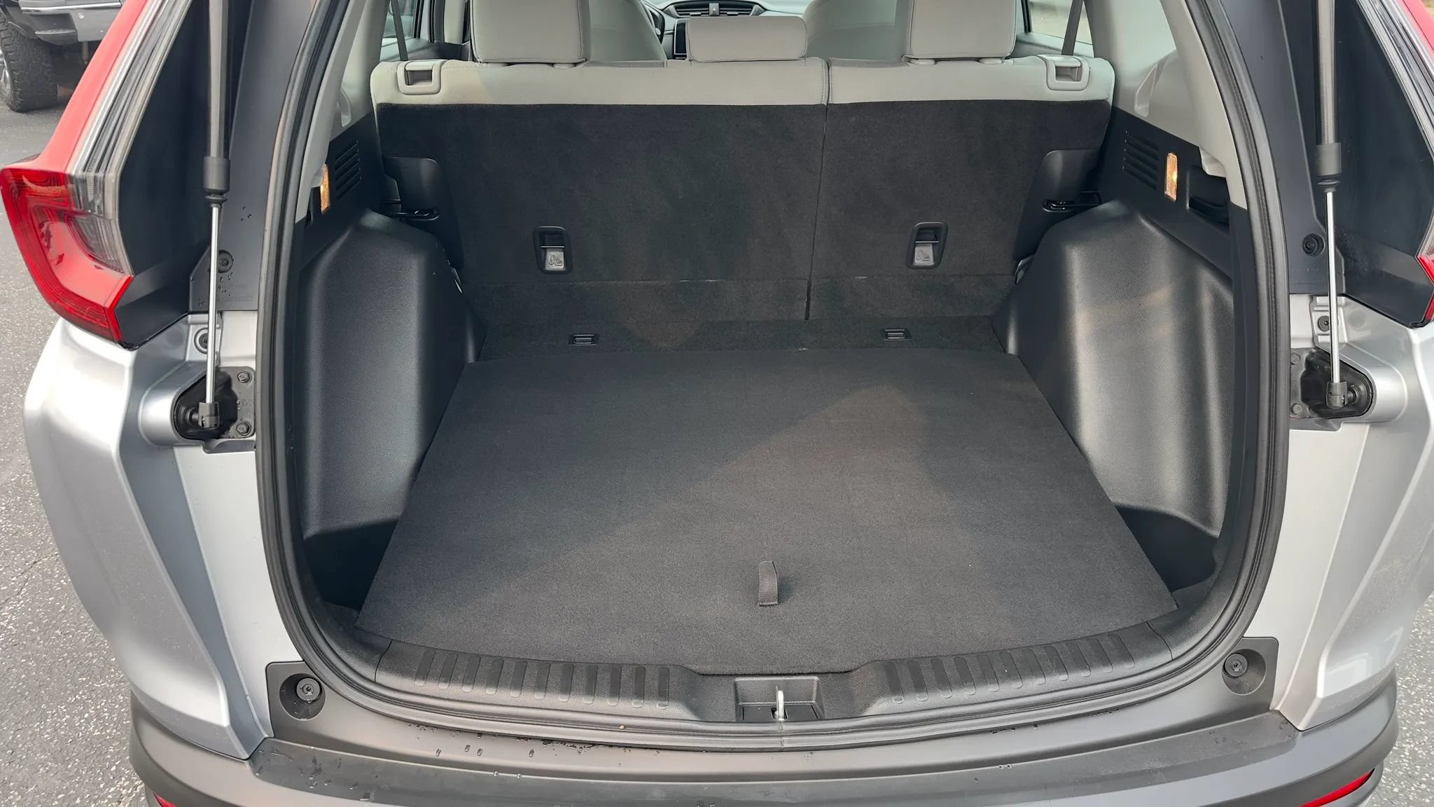 Used 2020 Honda CR-V LX image 10