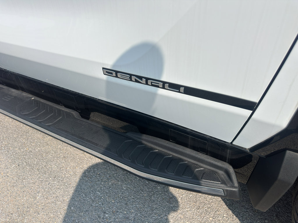 New 2025 GMC Sierra EV Denali image 28