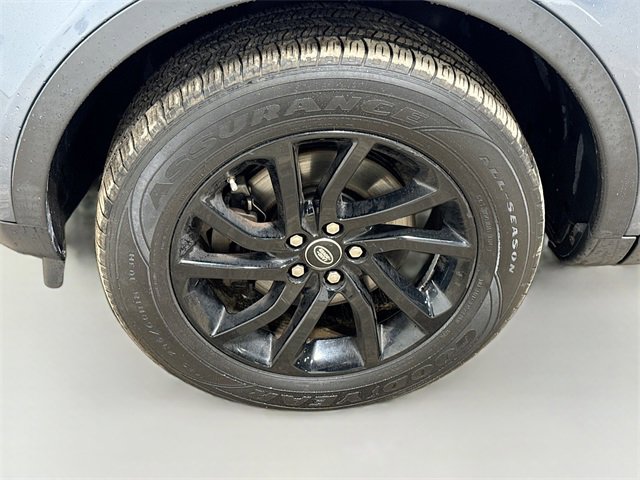 Used 2018 Land Rover Discovery Sport HSE image 33