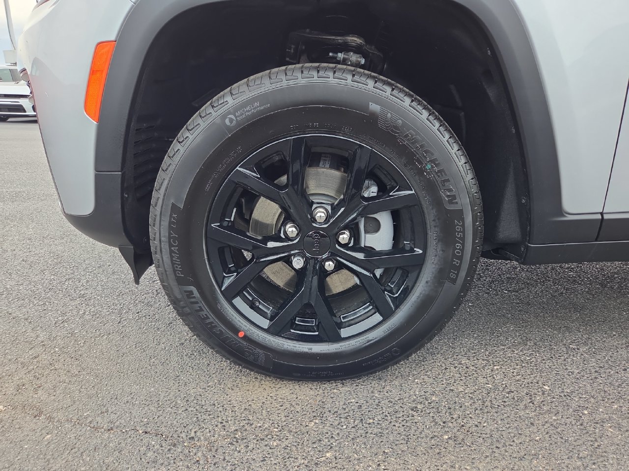 New 2026 Jeep Grand Cherokee Altitude AWD/4WD image 9