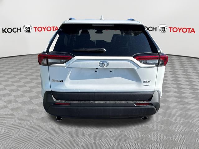 Used 2025 Toyota RAV4 XLE AWD/4WD image 7