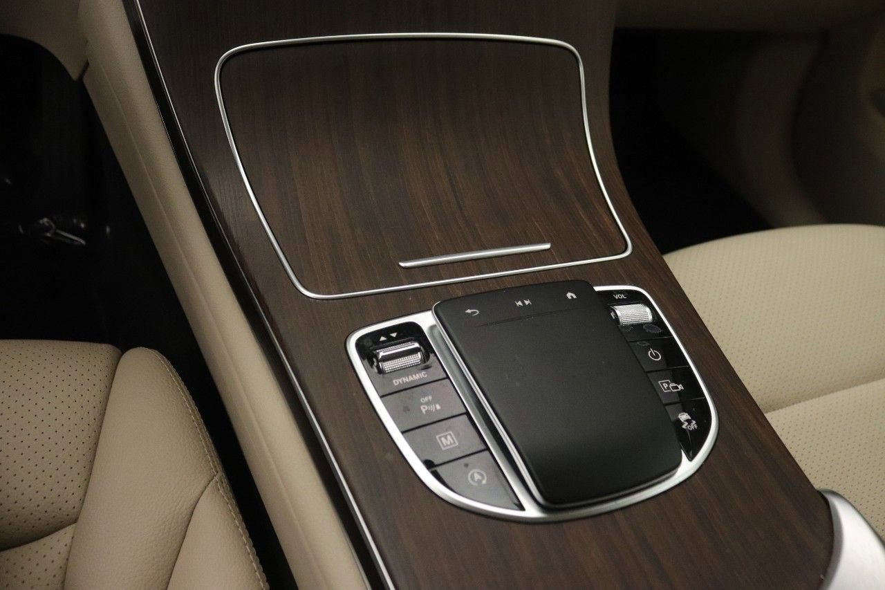 Used 2022 Mercedes-Benz GLC 300 image 18