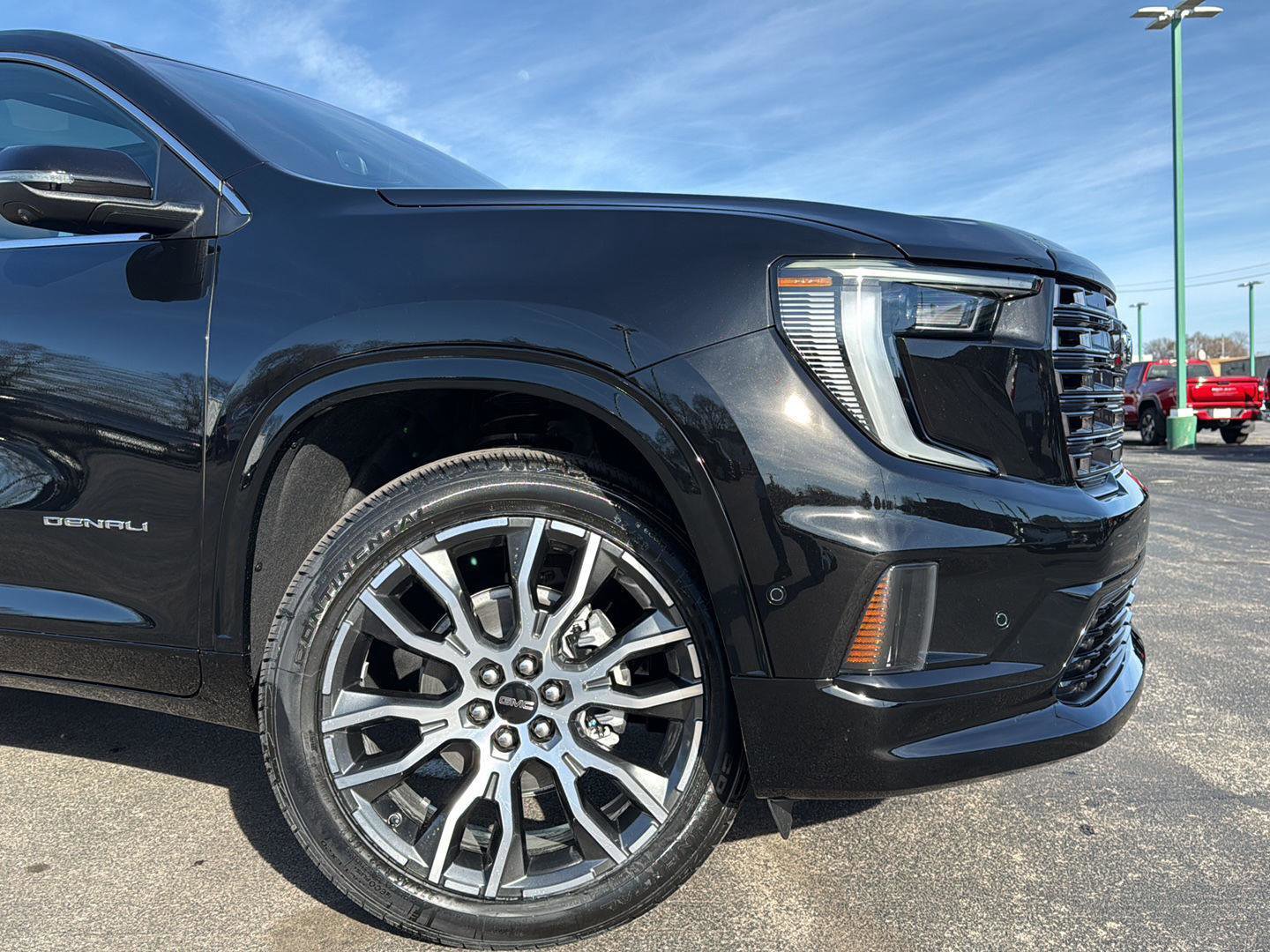 New 2026 GMC Acadia Denali Ultimate image 2