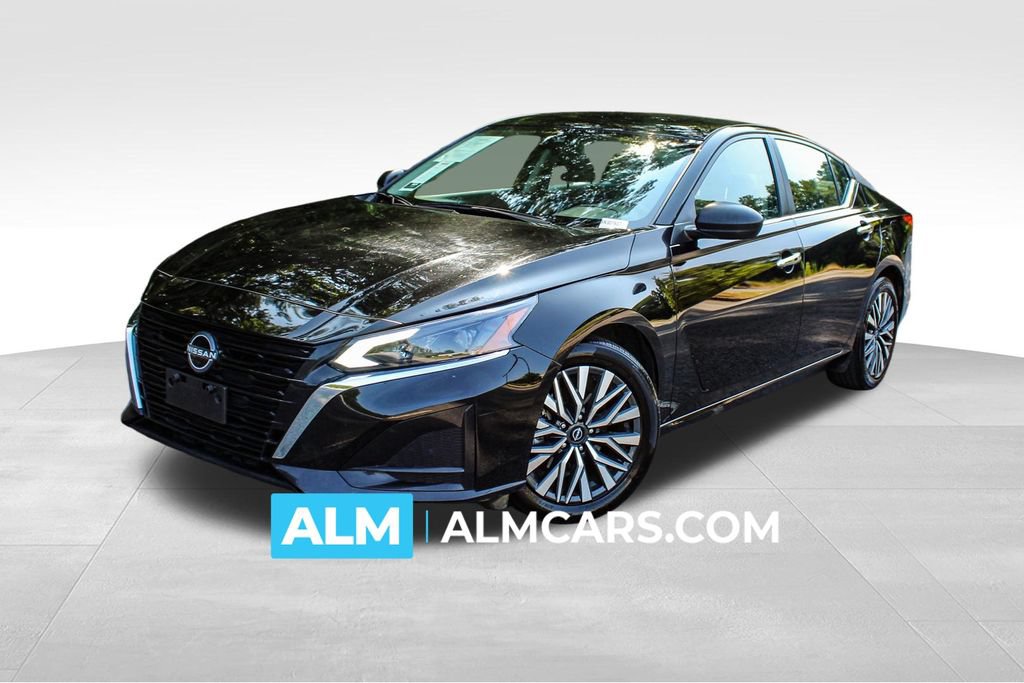 Used 2025 Nissan Altima 2.5 SV