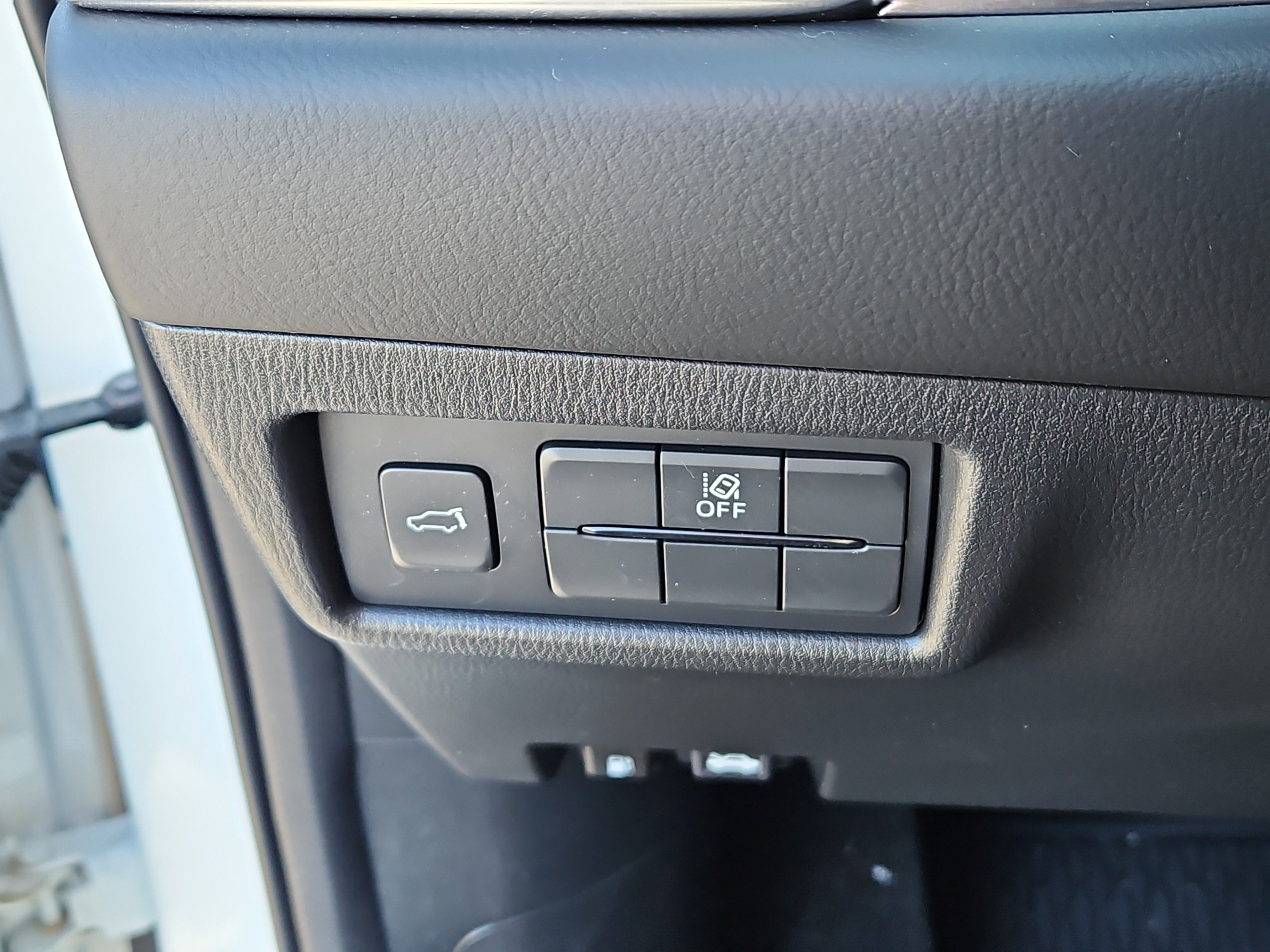 Certified 2024 MAZDA CX-5 Carbon Edition image 11