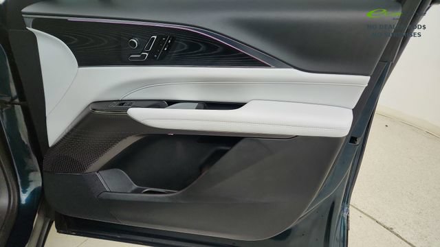Used 2025 Cadillac Lyriq Luxury w/ LPO, Floor Liner Package RWD image 26
