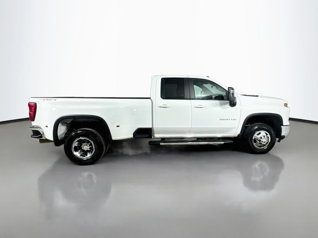 Used 2025 Chevrolet Silverado 3500 LT AWD/4WD image 9