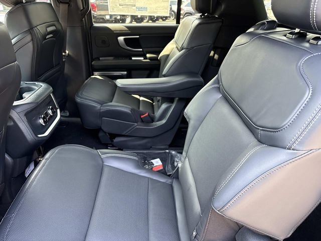New 2027 Ford Expedition Platinum w/ Stealth Appearance Package AWD/4WD image 18