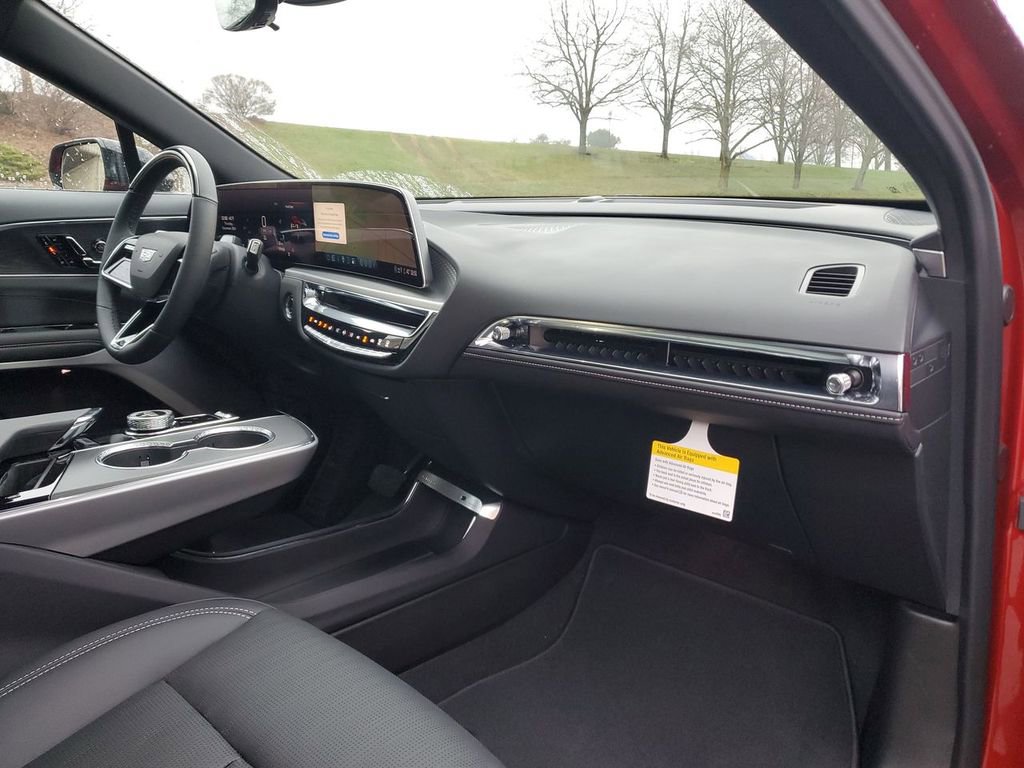 New 2025 Cadillac Lyriq Sport image 30