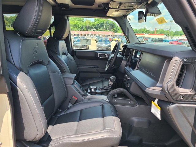 New 2025 Ford Bronco Badlands image 18