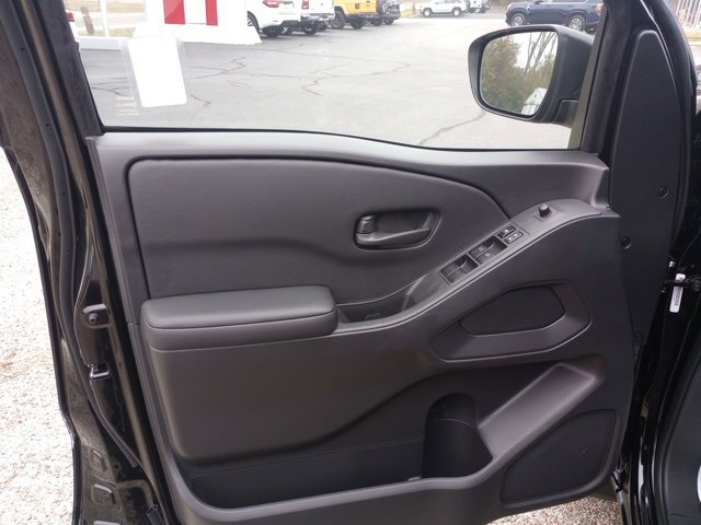 New 2026 Nissan Frontier SV image 9