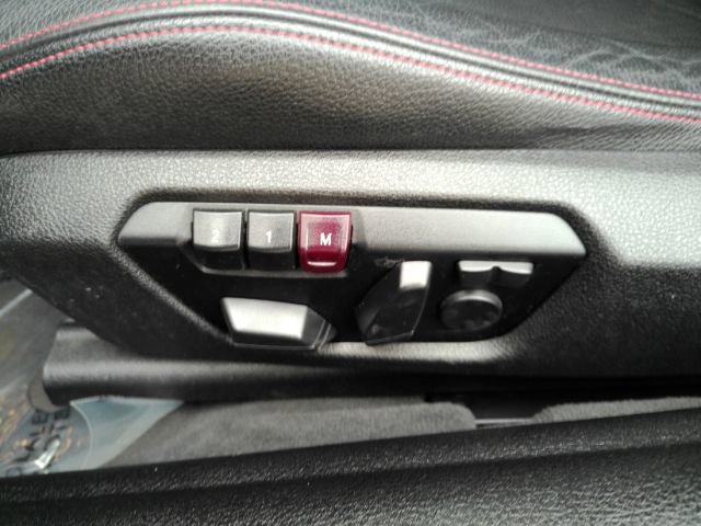 Used 2019 BMW M4 CS w/ Executive Package image 13