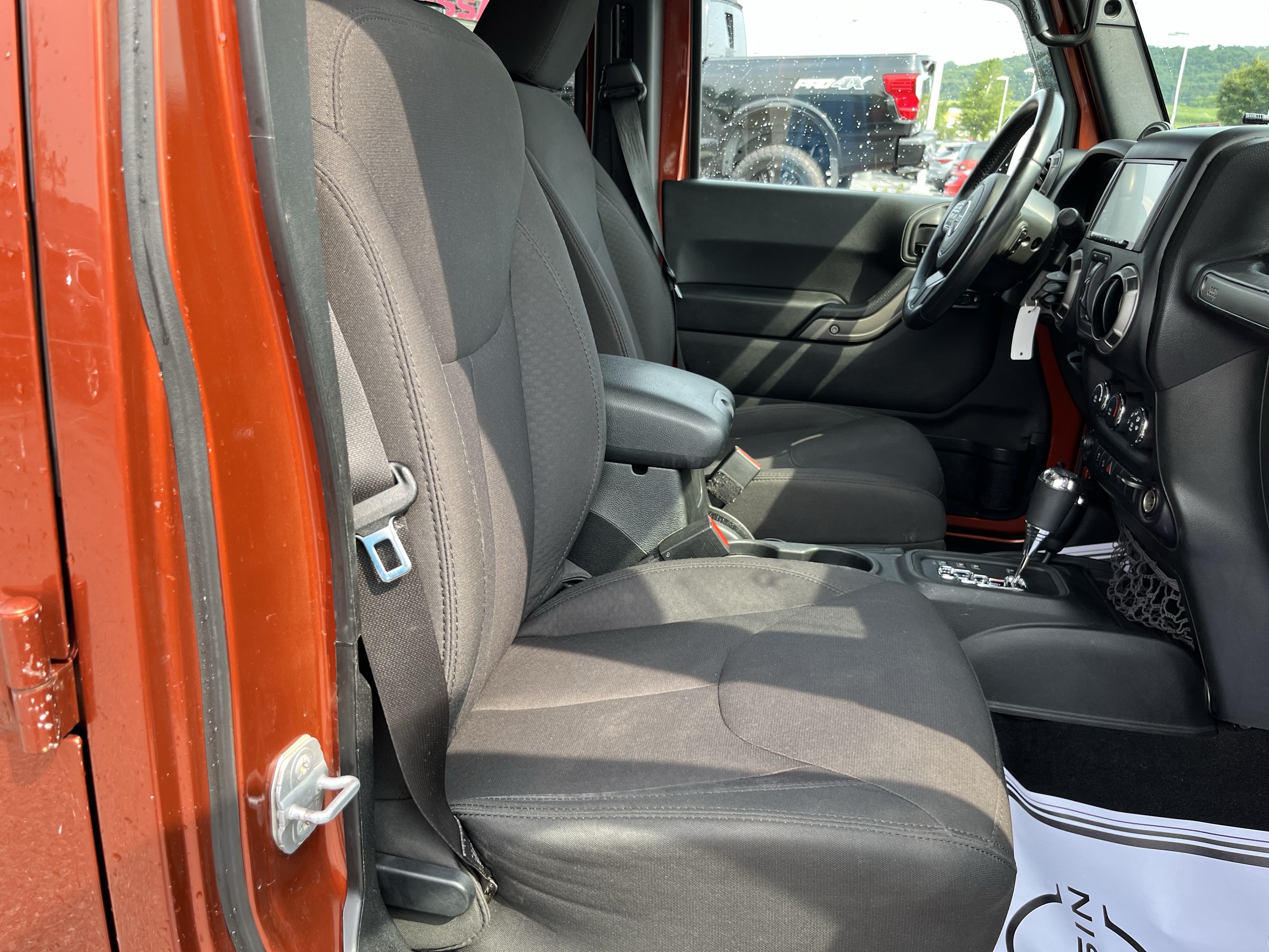 Used 2014 Jeep Wrangler Unlimited Sport w/ Quick Order Package 24S AWD/4WD video 3