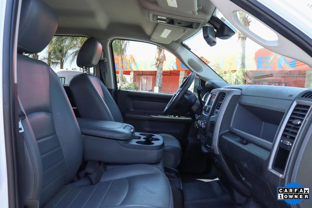 Used 2016 RAM 5500 Tradesman w/ Chrome Appearance Group image 34