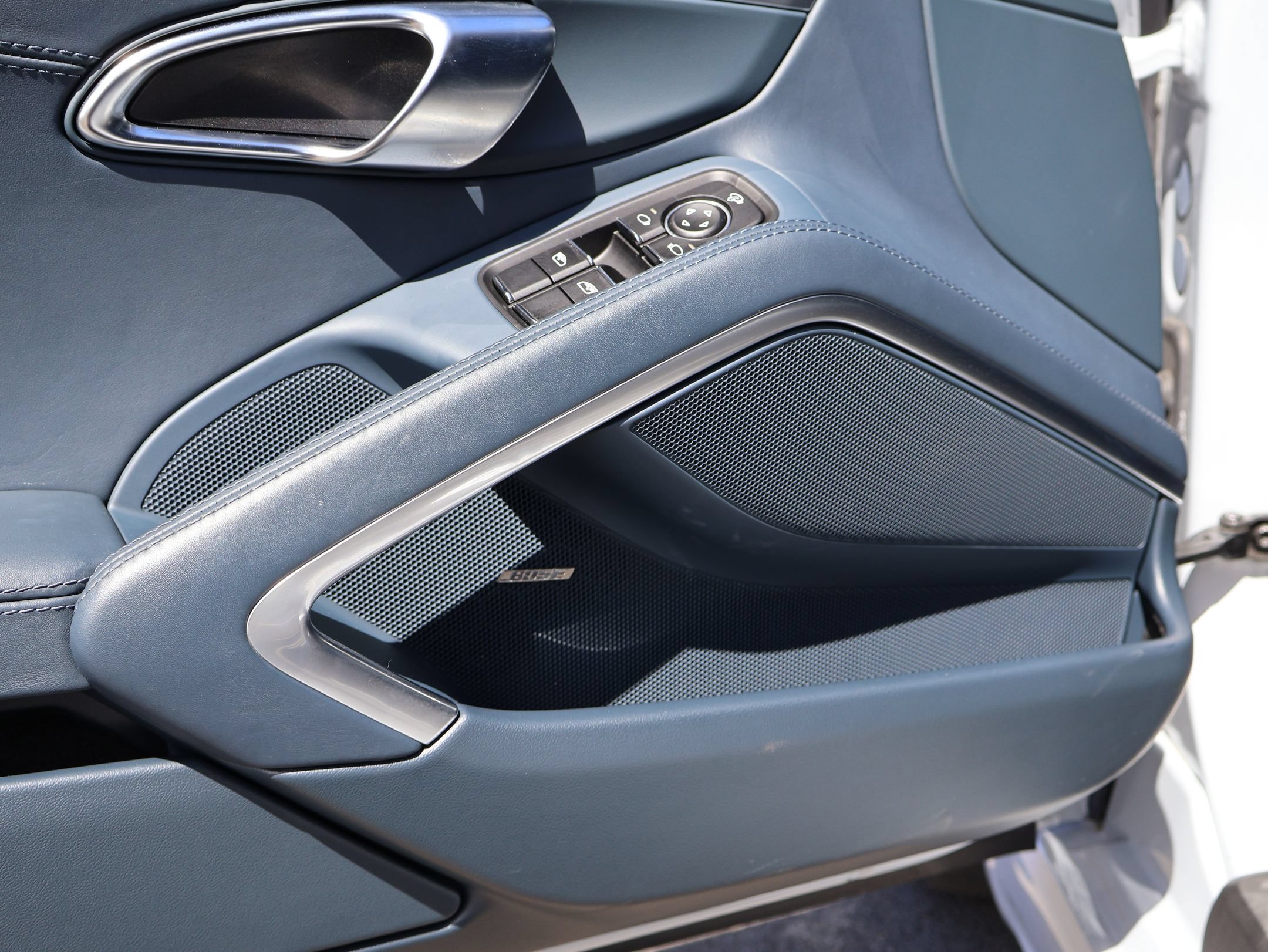 Certified 2024 Porsche 718 Boxster S RWD image 16