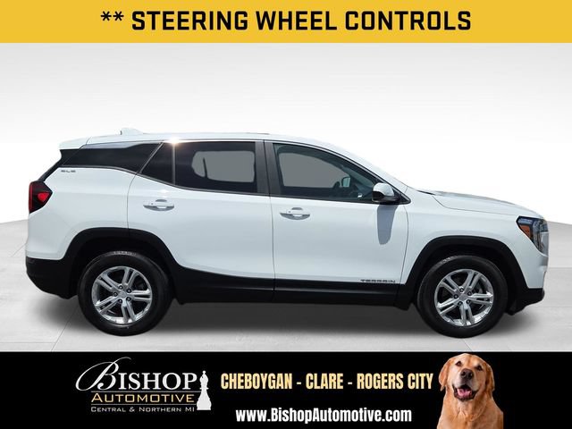 Used 2024 GMC Terrain SLE w/ LPO, Floor Liner Package FWD image 12