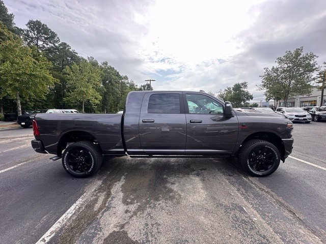 New 2026 RAM 2500 Laramie AWD/4WD image 7