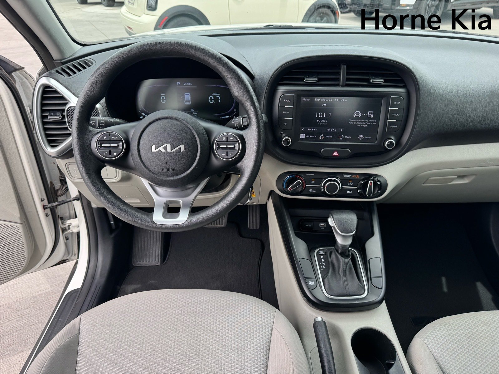 Certified 2023 Kia Soul LX FWD image 15