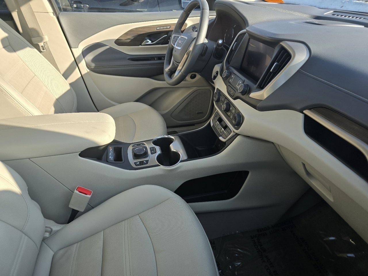 Used 2024 GMC Terrain Denali w/ Denali Premium Package image 14