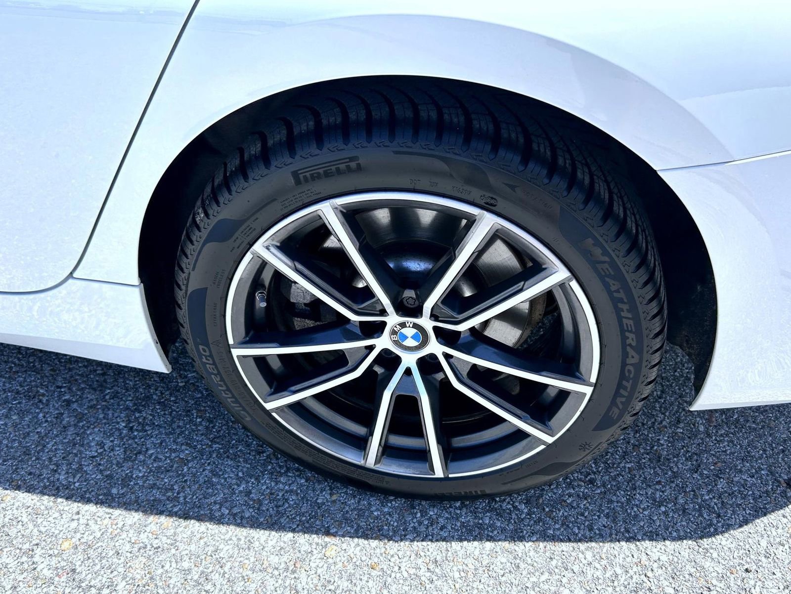 Used 2021 BMW 330i xDrive Sedan w/ Convenience Package AWD/4WD image 22