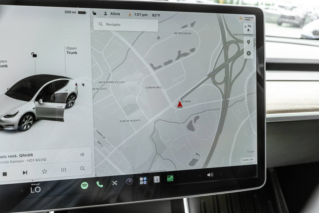 Used 2020 Tesla Model Y Long Range AWD/4WD image 16