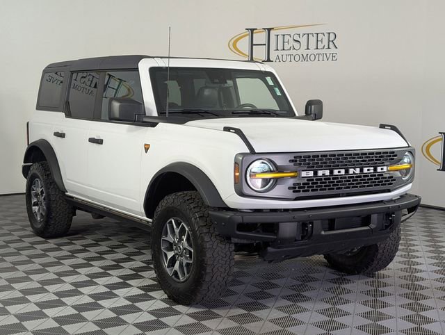 Used 2024 Ford Bronco Badlands AWD/4WD image 2