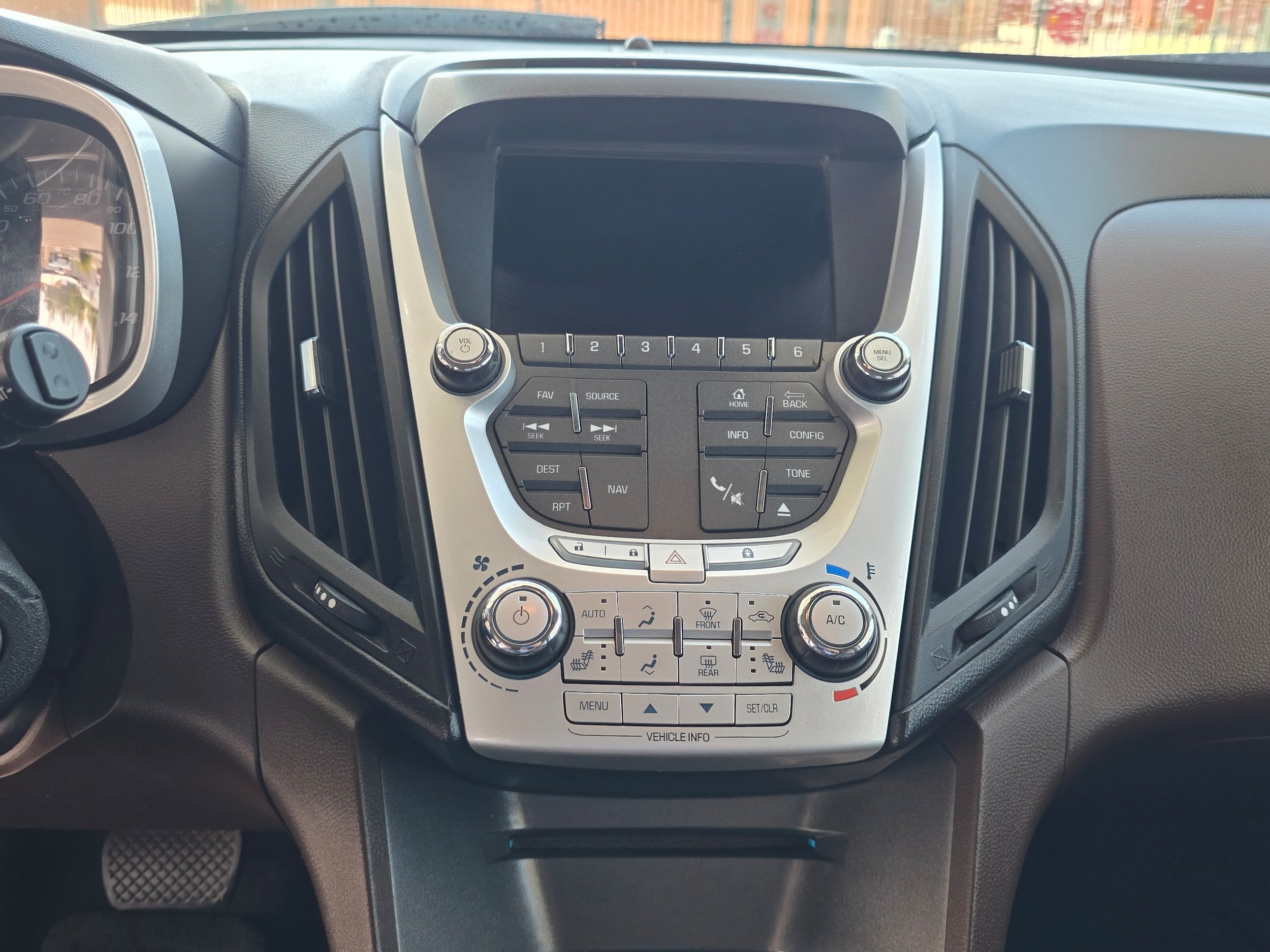 Used 2013 Chevrolet Equinox LTZ FWD image 17