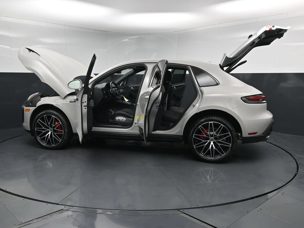 New 2026 Porsche Macan S AWD/4WD image 32