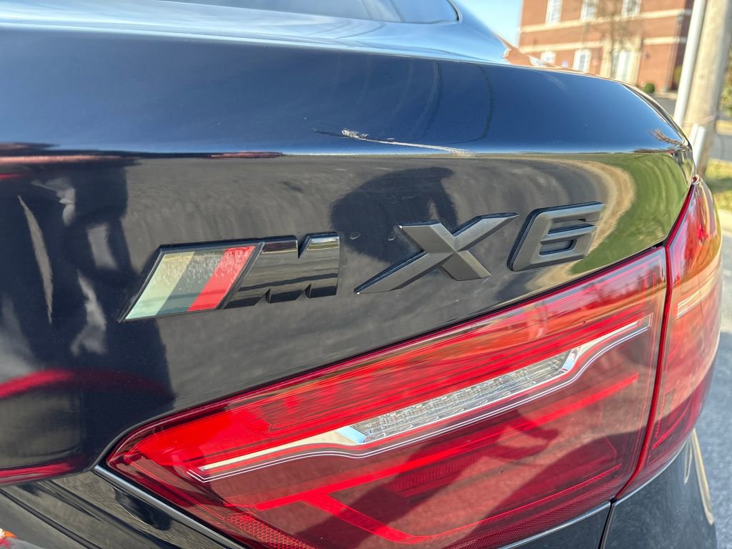 Used 2018 BMW X6 sDrive35i w/ M Sport Package image 12