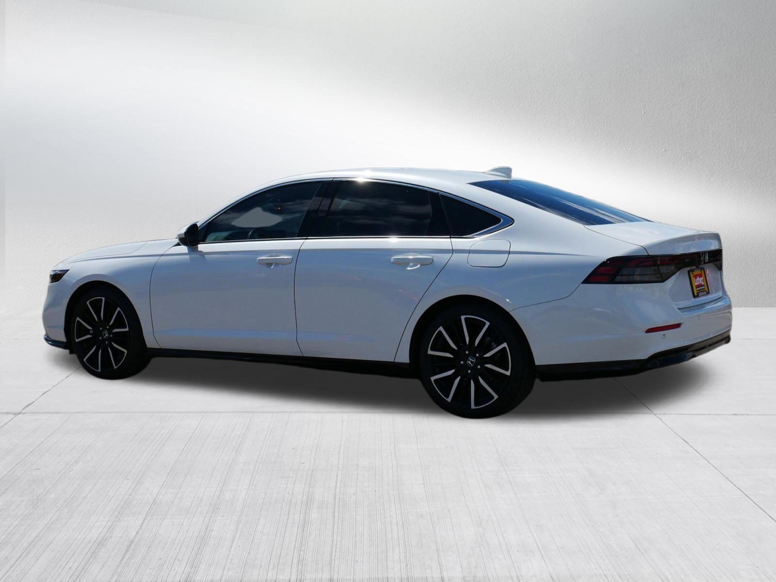 Used 2025 Honda Accord Touring image 5