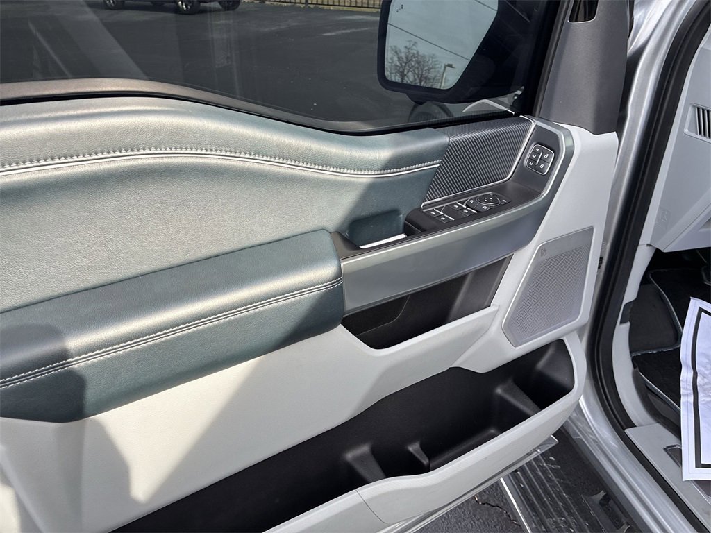 Used 2022 Ford F150 Limited image 13