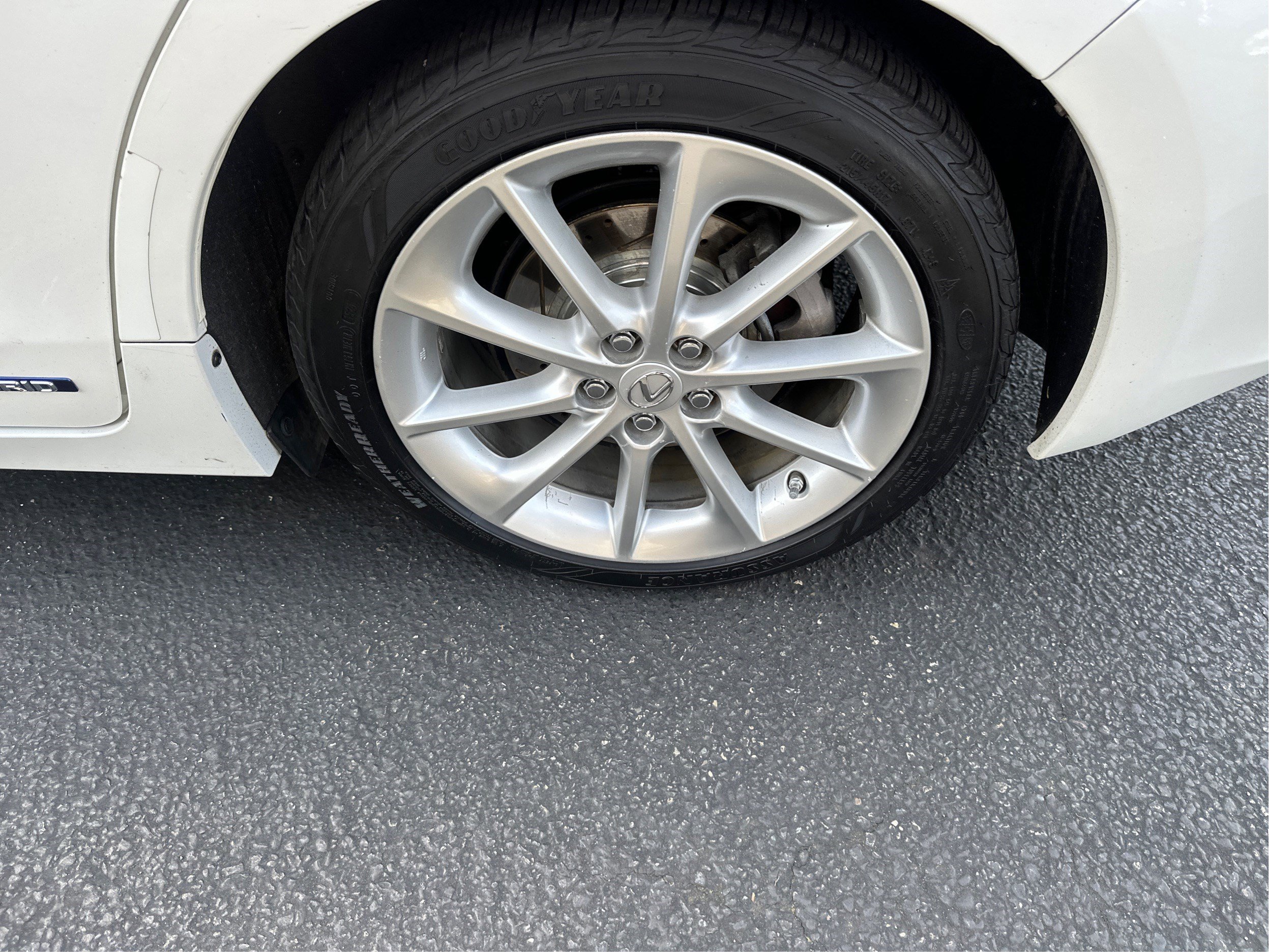 Used 2013 Lexus CT 200h FWD image 28