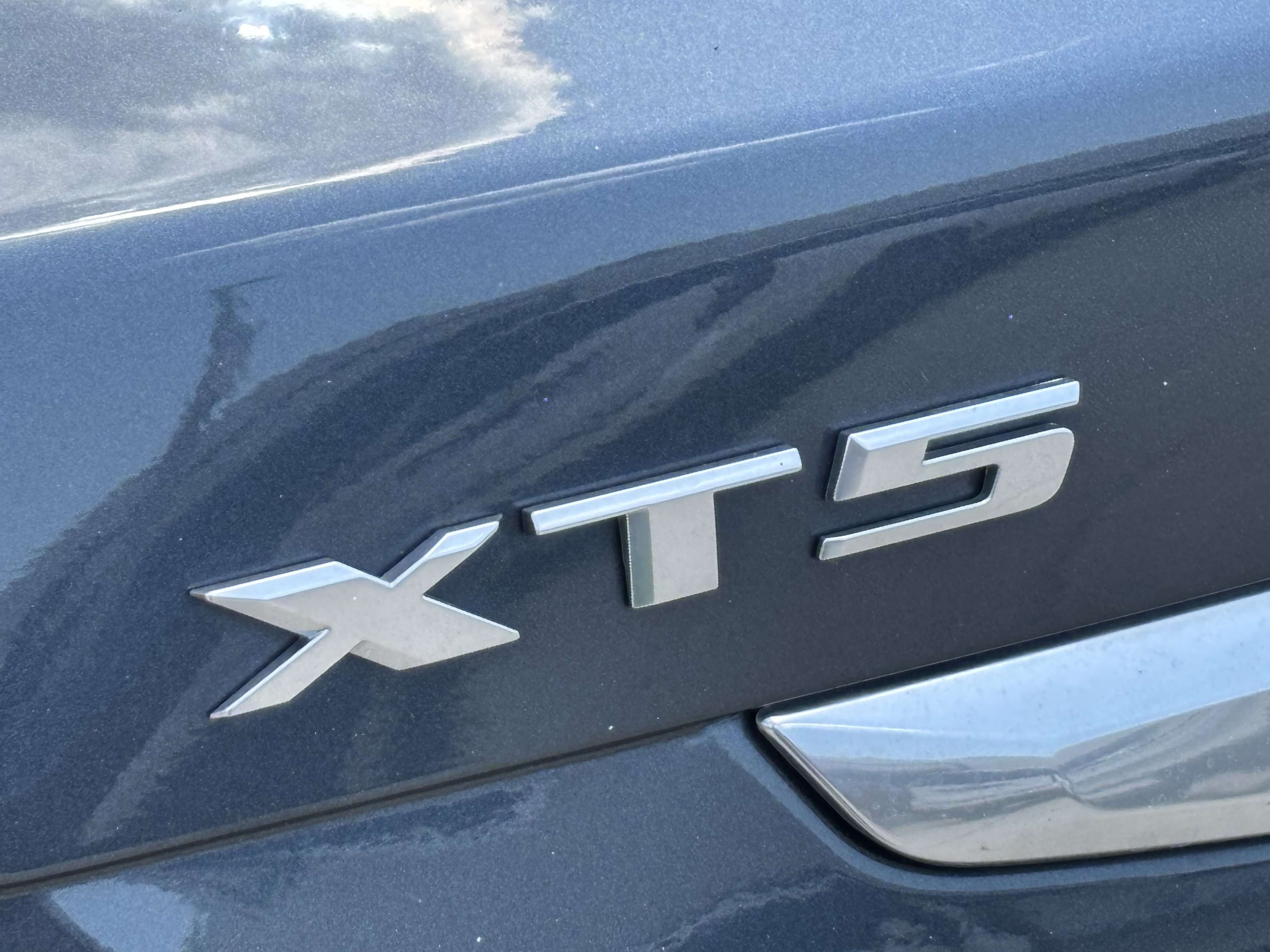 Used 2019 Cadillac XT5 Luxury FWD image 12