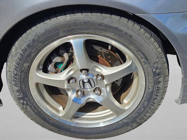 Used 2004 Honda S2000 image 5