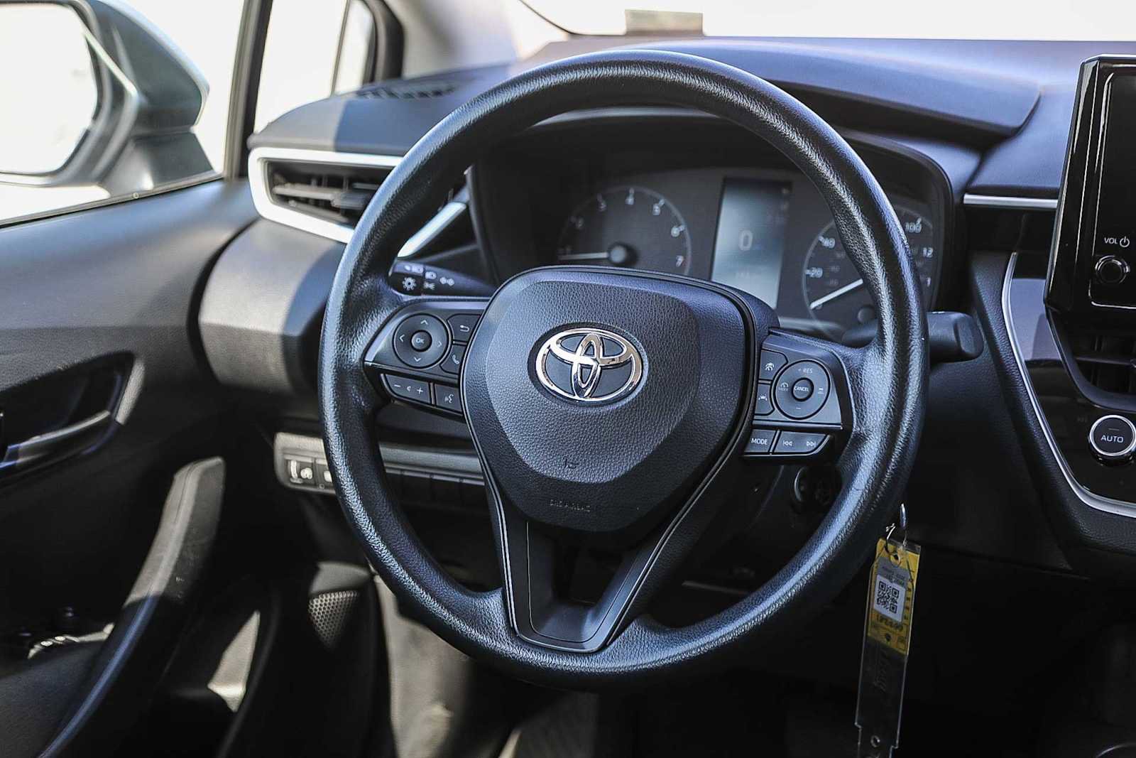 Used 2023 Toyota Corolla LE image 15