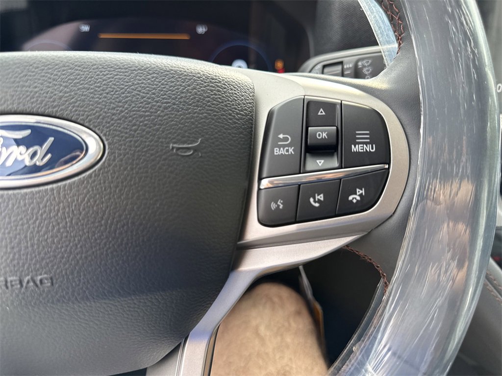 New 2025 Ford Explorer Active image 21