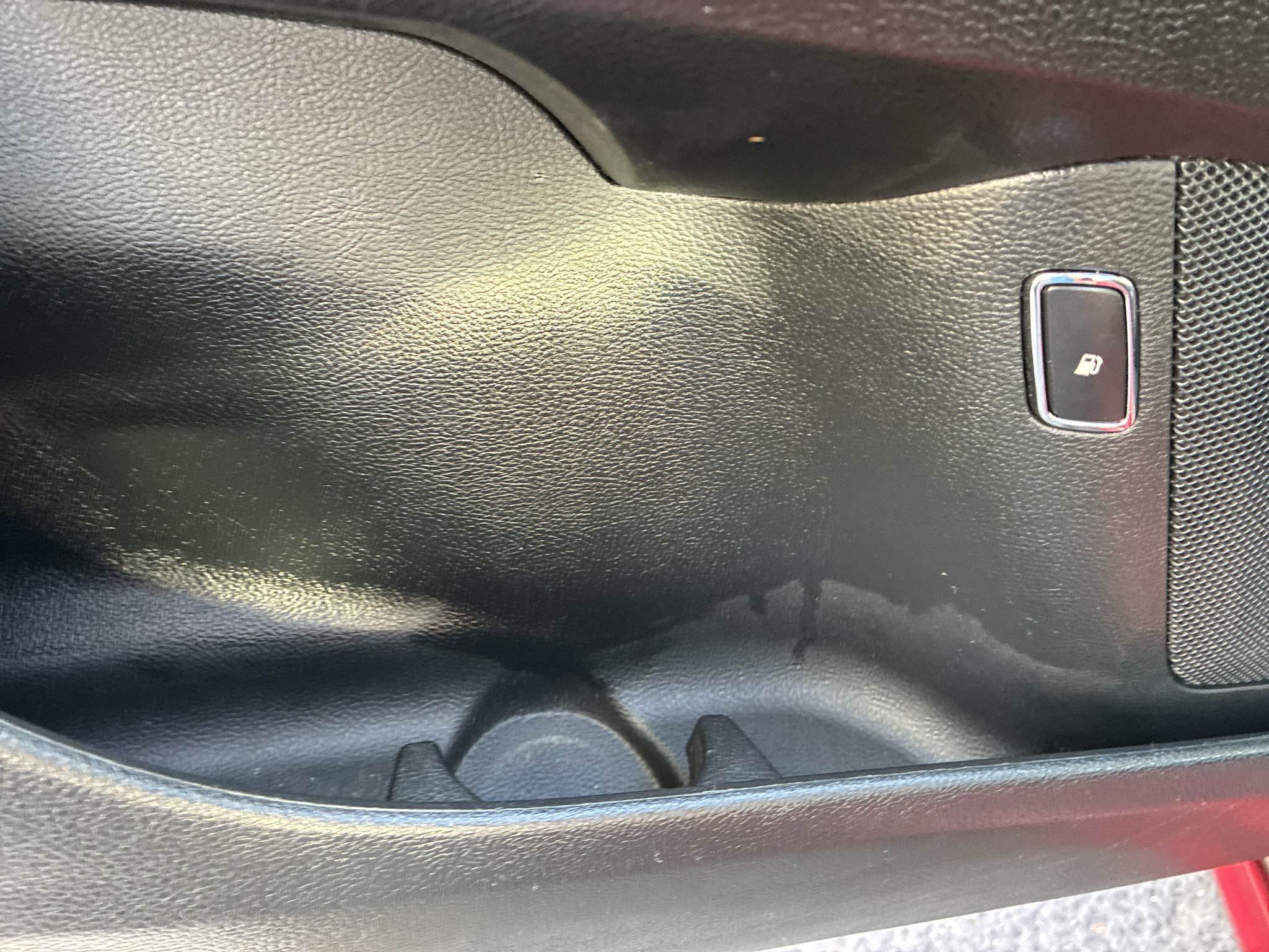 Used 2017 Ford Fusion Energi Titanium FWD image 24