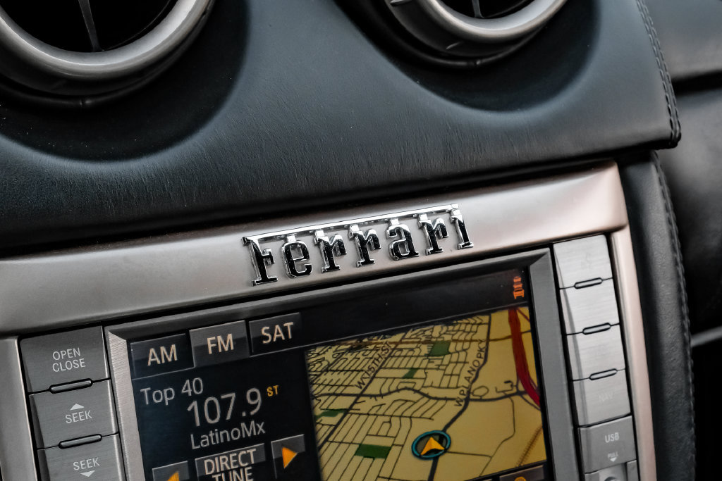 Used 2014 Ferrari California RWD image 28