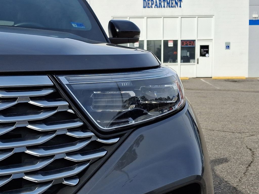 Used 2023 Ford Explorer Platinum w/ Technology Package image 10