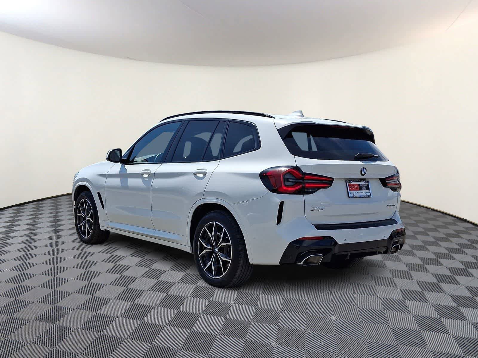 Used 2024 BMW X3 xDrive30i w/ M Sport Package AWD/4WD image 7
