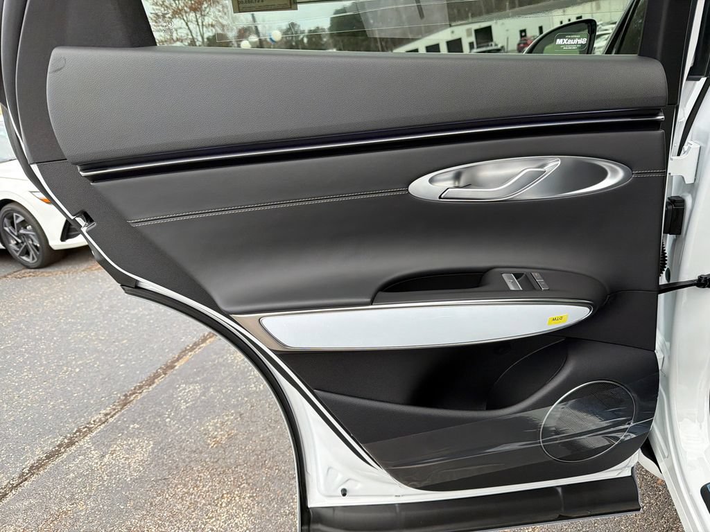 New 2026 Genesis GV70 2.5T Select AWD/4WD image 22