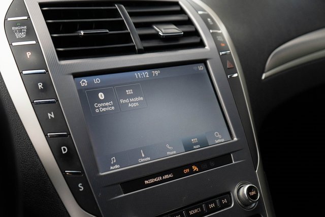 Used 2020 Lincoln MKZ image 26