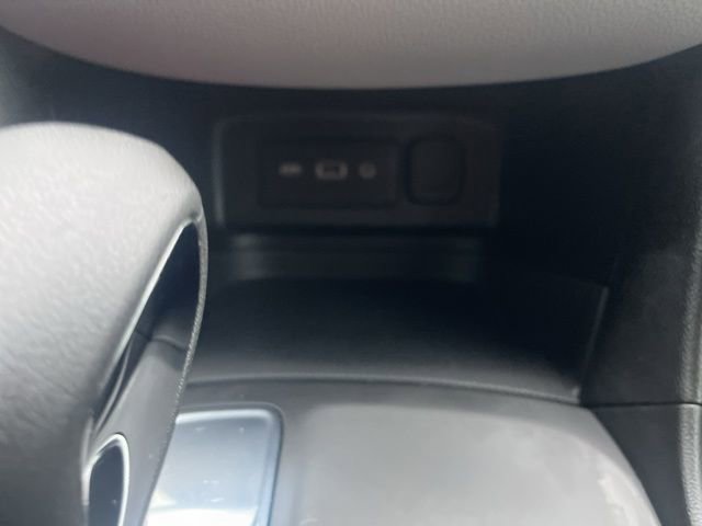 Used 2022 Chevrolet Equinox LS w/ LS Convenience Package image 24