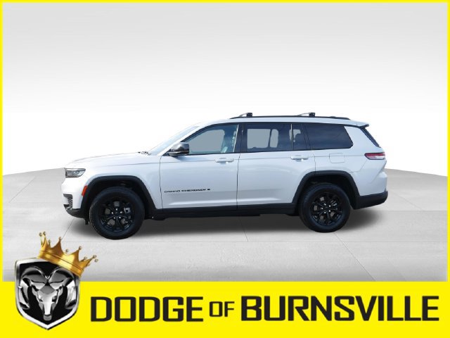 Used 2024 Jeep Grand Cherokee L Laredo AWD/4WD image 4