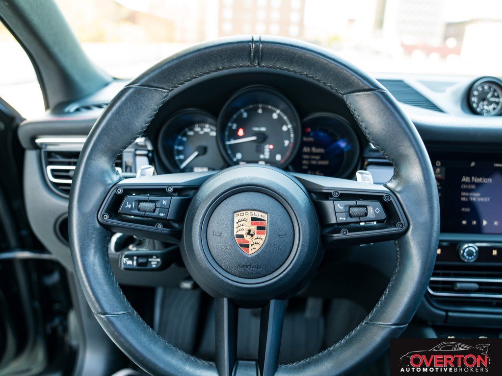 Used 2023 Porsche Macan image 14